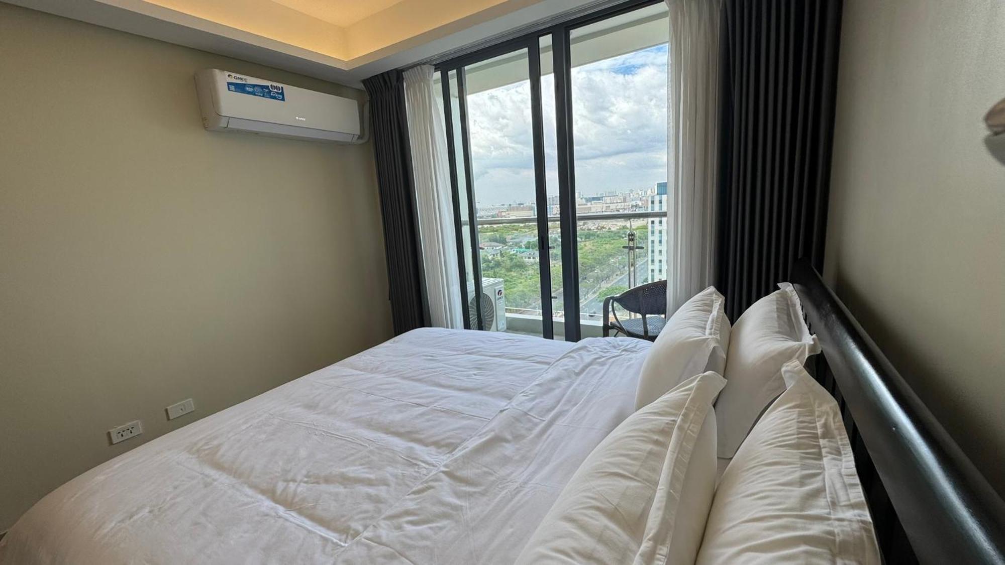 L Condotel Paranaque City エクステリア 写真